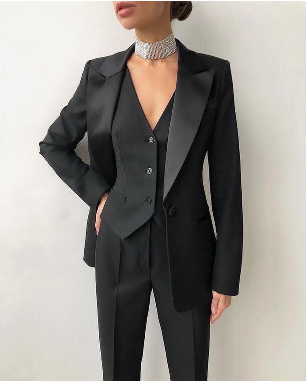 TAILLEUR RIU