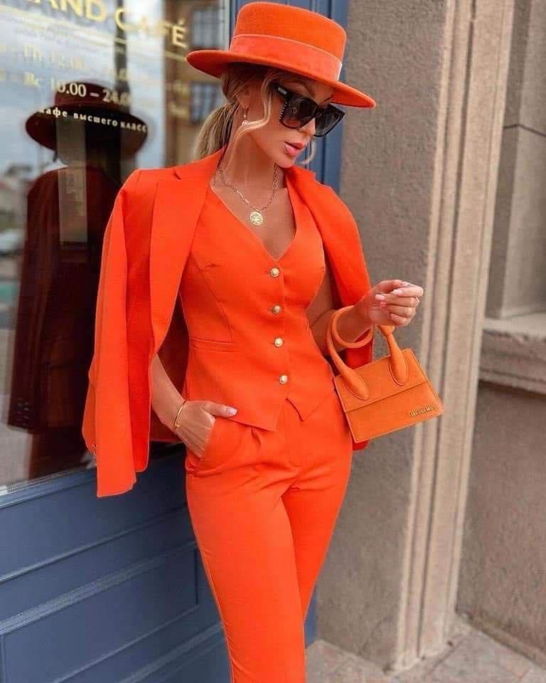 TAILLEUR RIU